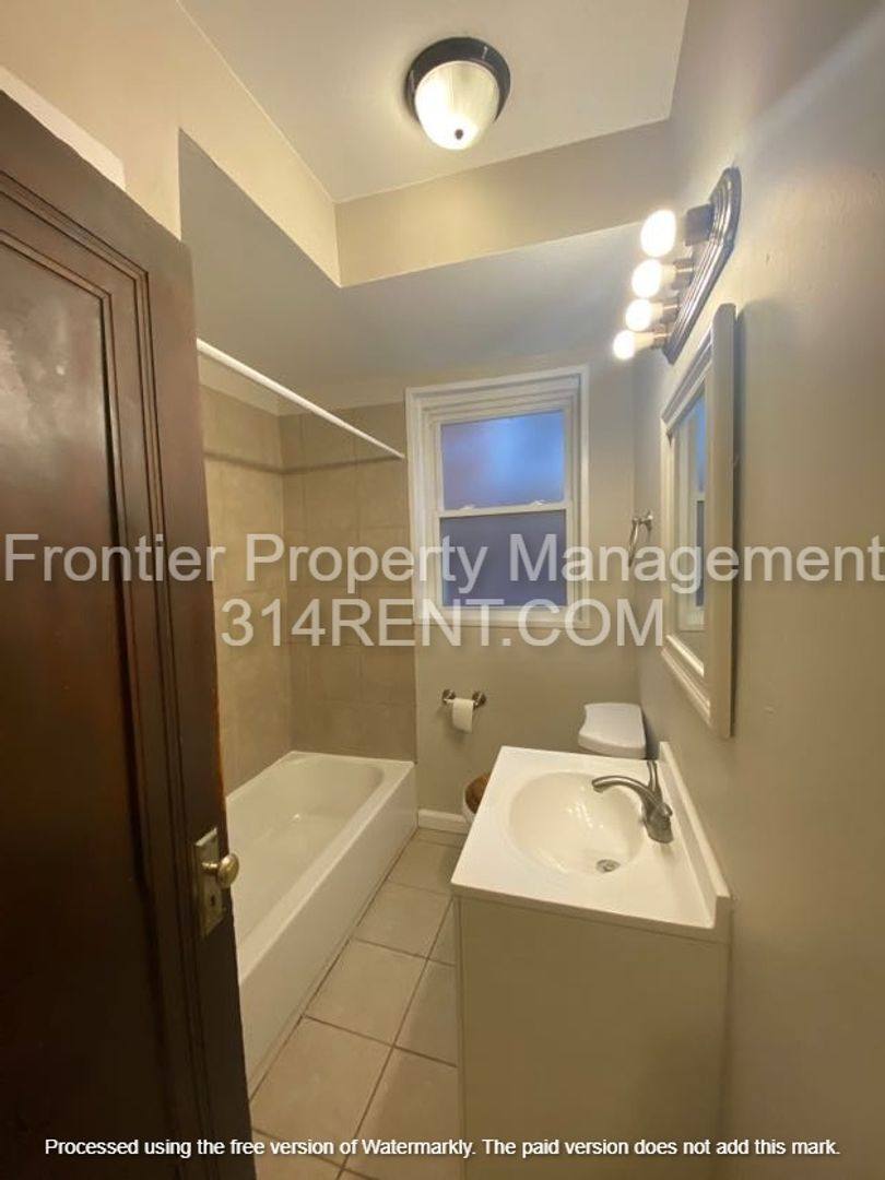 Apartment for rent at 4130 Minnesota, Saint Louis, MO 63118