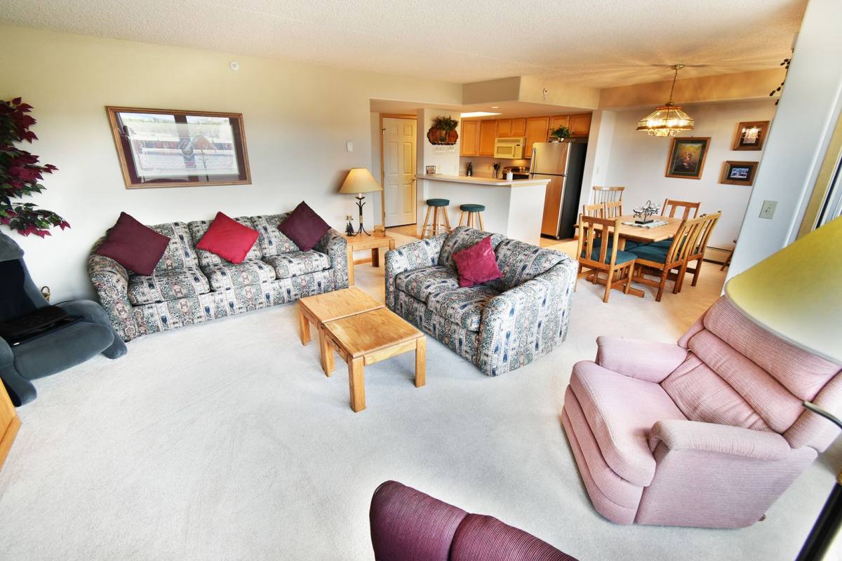 Condo for rent at 980 Lakepoint Dr, Frisco, CO 80443