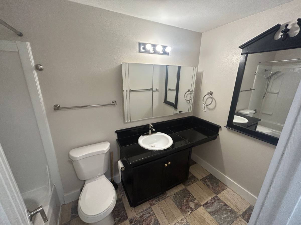 Apartment for rent at 2409 N St NE, Auburn, WA 98002