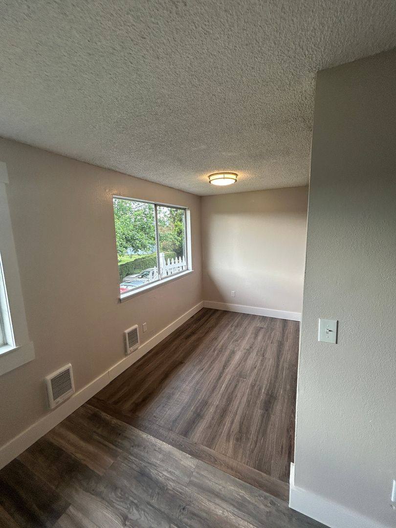 Apartment for rent at 2409 N St NE, Auburn, WA 98002