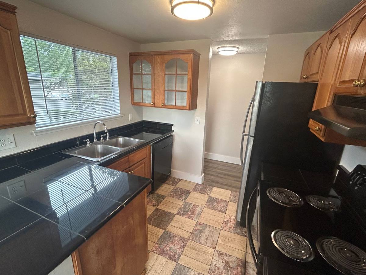 Apartment for rent at 2409 N St NE, Auburn, WA 98002