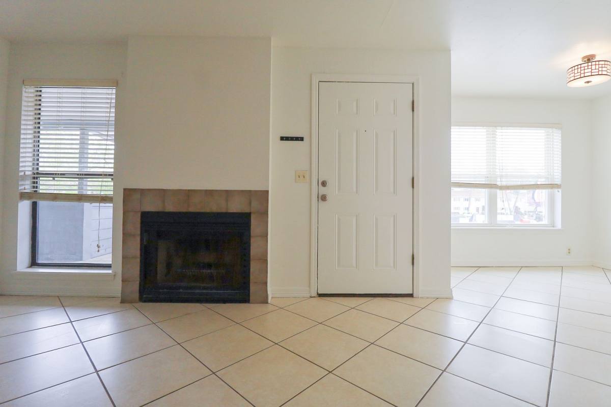 Apartment for rent at 2433 E 87th St, Tulsa, OK 74137