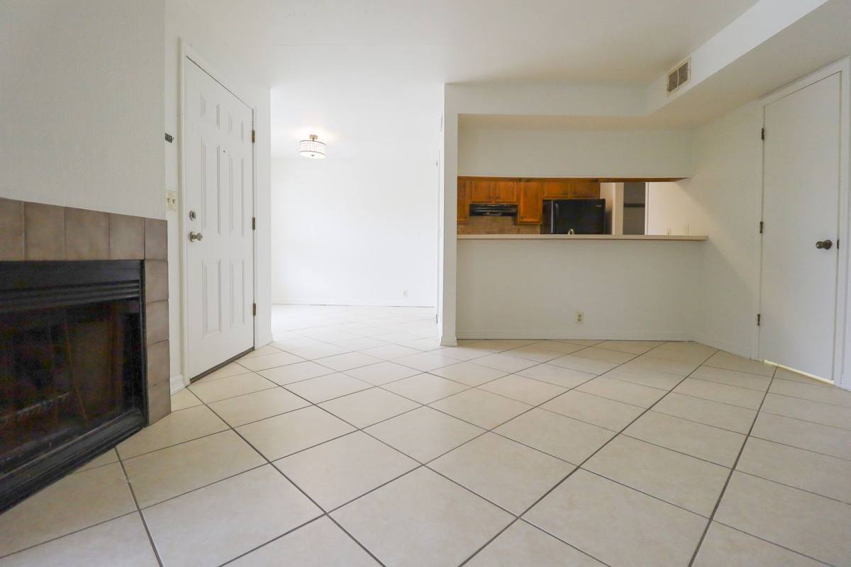 Apartment for rent at 2433 E 87th St, Tulsa, OK 74137