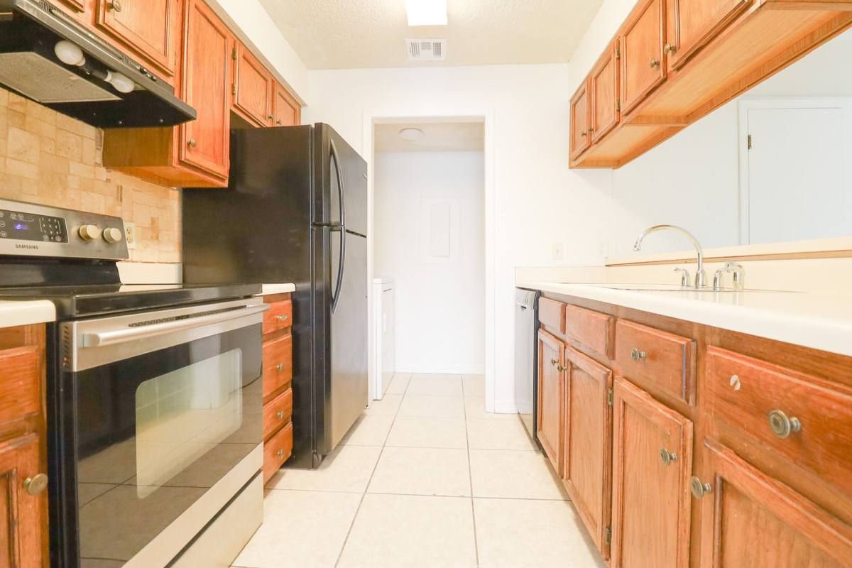 Apartment for rent at 2433 E 87th St, Tulsa, OK 74137