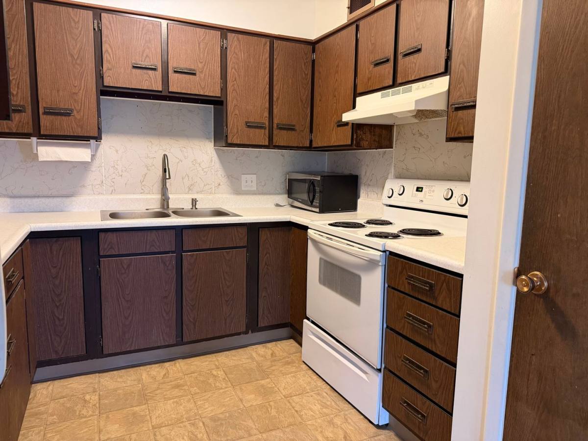 Apartment for rent at 3434 11th Ave S, Great Falls, MT 59405