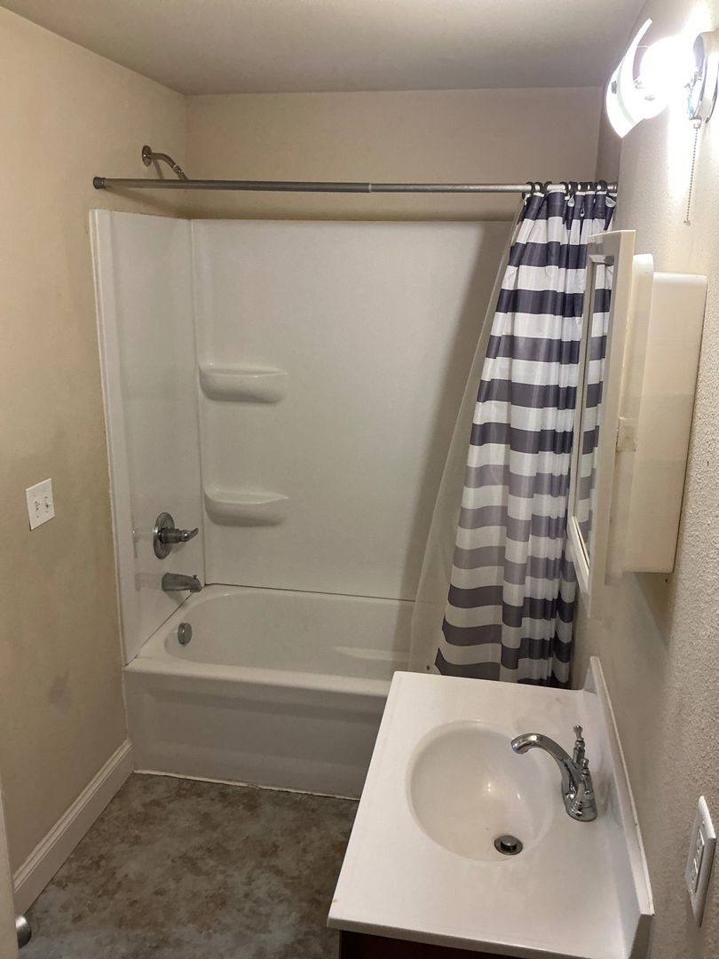 Apartment for rent at 12652 Misty Creek Rd, Watford City, ND 58854