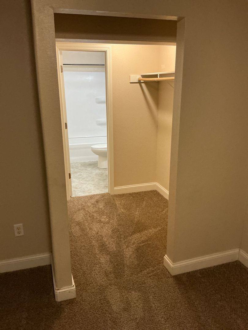 Apartment for rent at 12652 Misty Creek Rd, Watford City, ND 58854