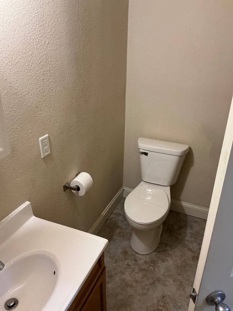 Apartment for rent at 12652 Misty Creek Rd, Watford City, ND 58854