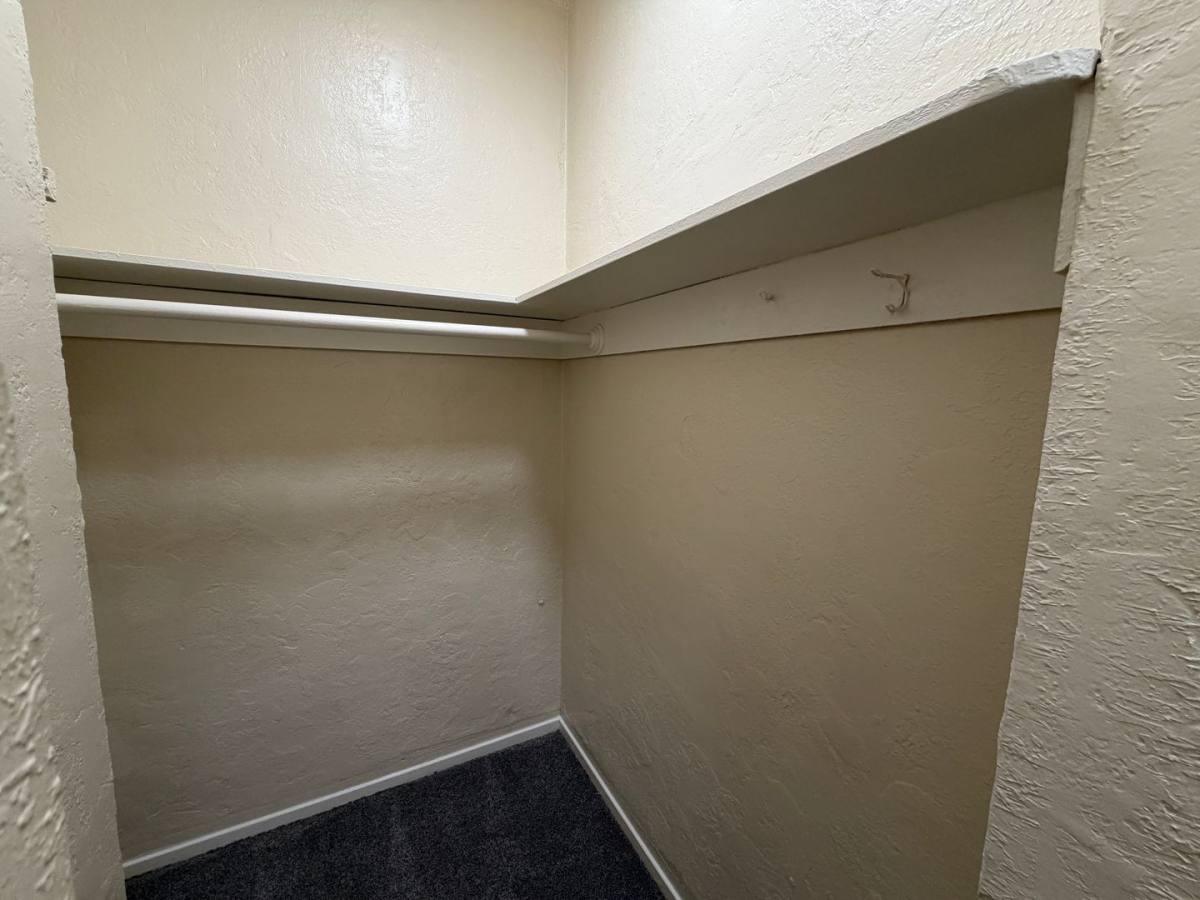 Apartment for rent at 629 E 19th St, Oakland, CA 94606