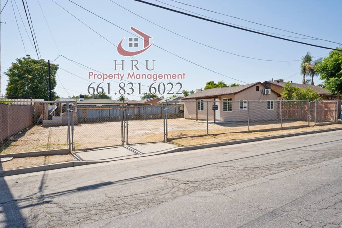 Apartment for rent at 2731 Security Ave, Bakersfield, CA 93306