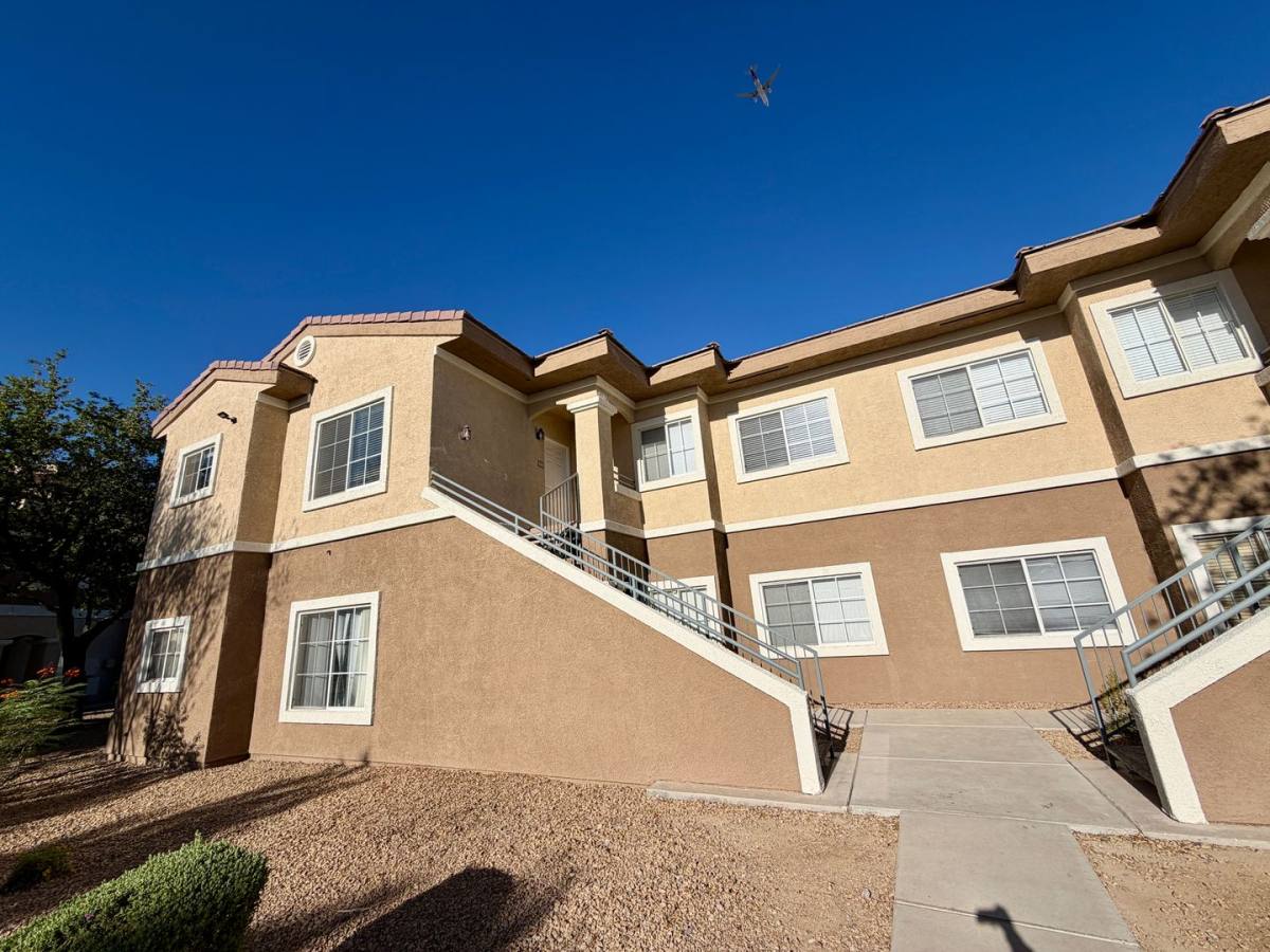 Condo for rent at 833 Aspen Peak Loop, Henderson, NV 89011
