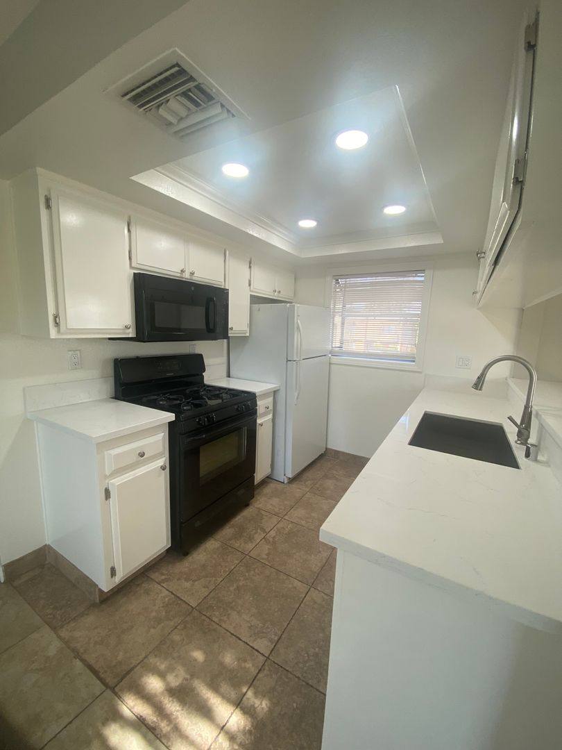Apartment for rent at 1829 Patricia Ave, Simi Valley, CA 93065
