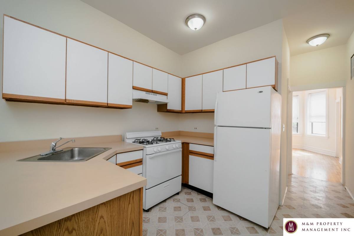 Apartment for rent at 1420 Lexington St, Chicago, IL 60607