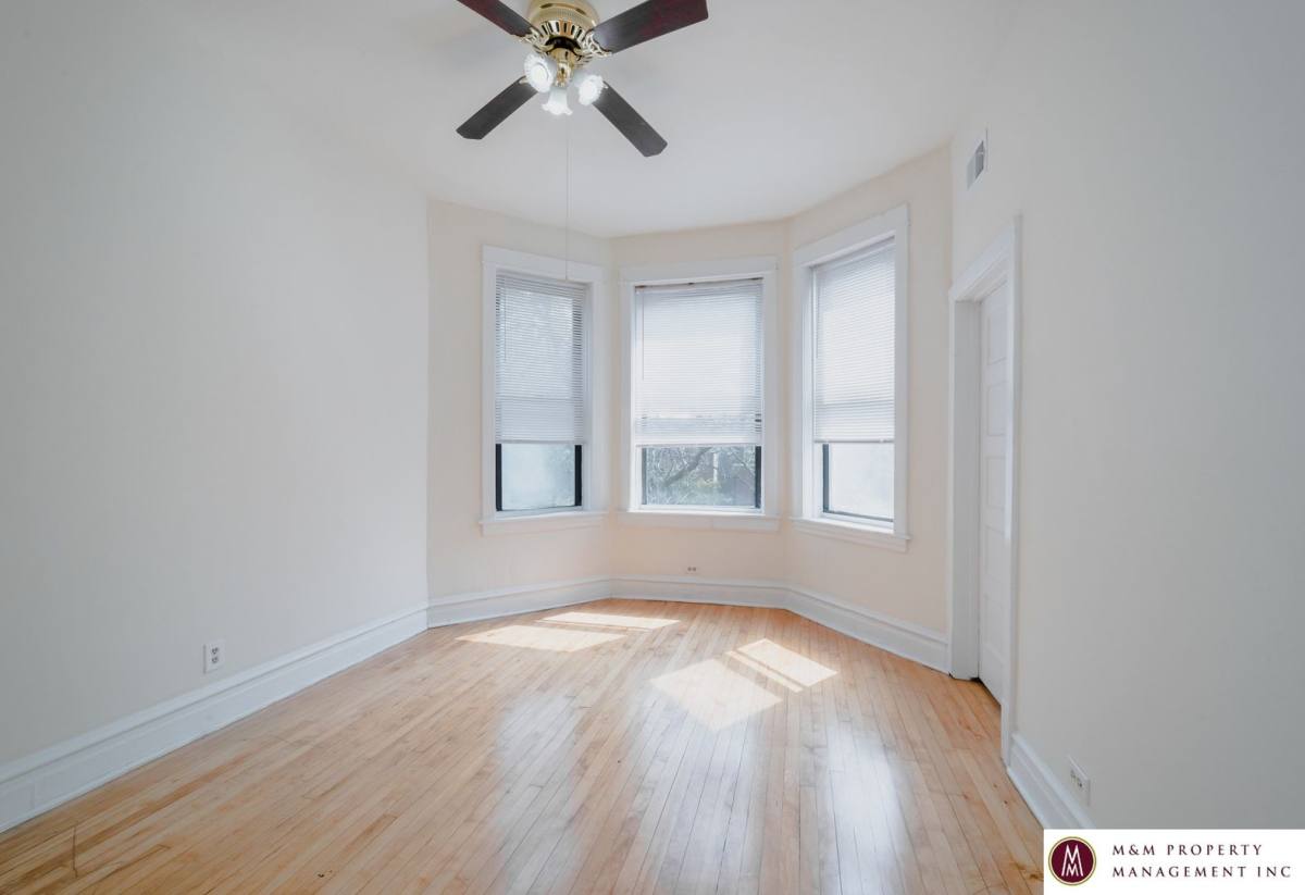 Apartment for rent at 1420 Lexington St, Chicago, IL 60607