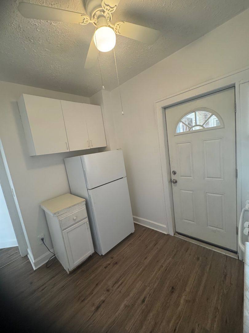 Apartment for rent at 9605 Lorain Ave, Cleveland, OH 44102