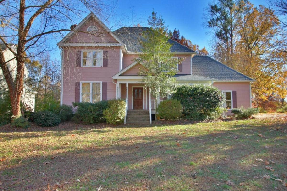House for rent at 3425 Cottonwood Dr, Durham, NC 27707