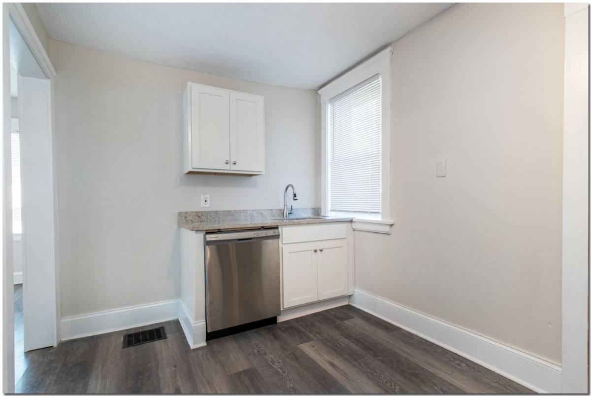 Apartment for rent at 1406 W 75 St, Cleveland, OH 44102