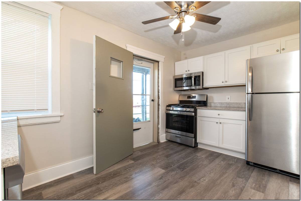Apartment for rent at 1406 W 75 St, Cleveland, OH 44102
