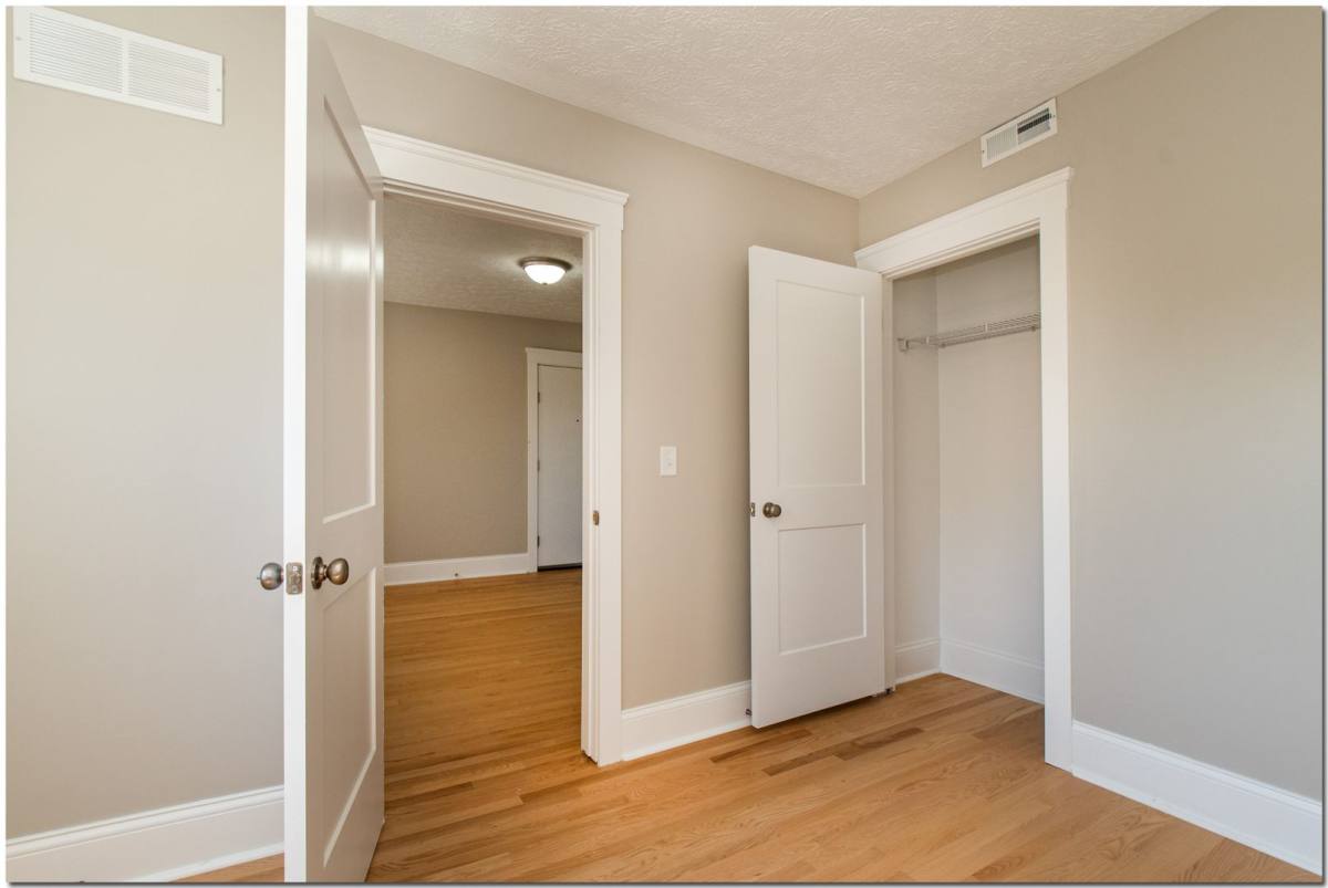 Apartment for rent at 1406 W 75 St, Cleveland, OH 44102