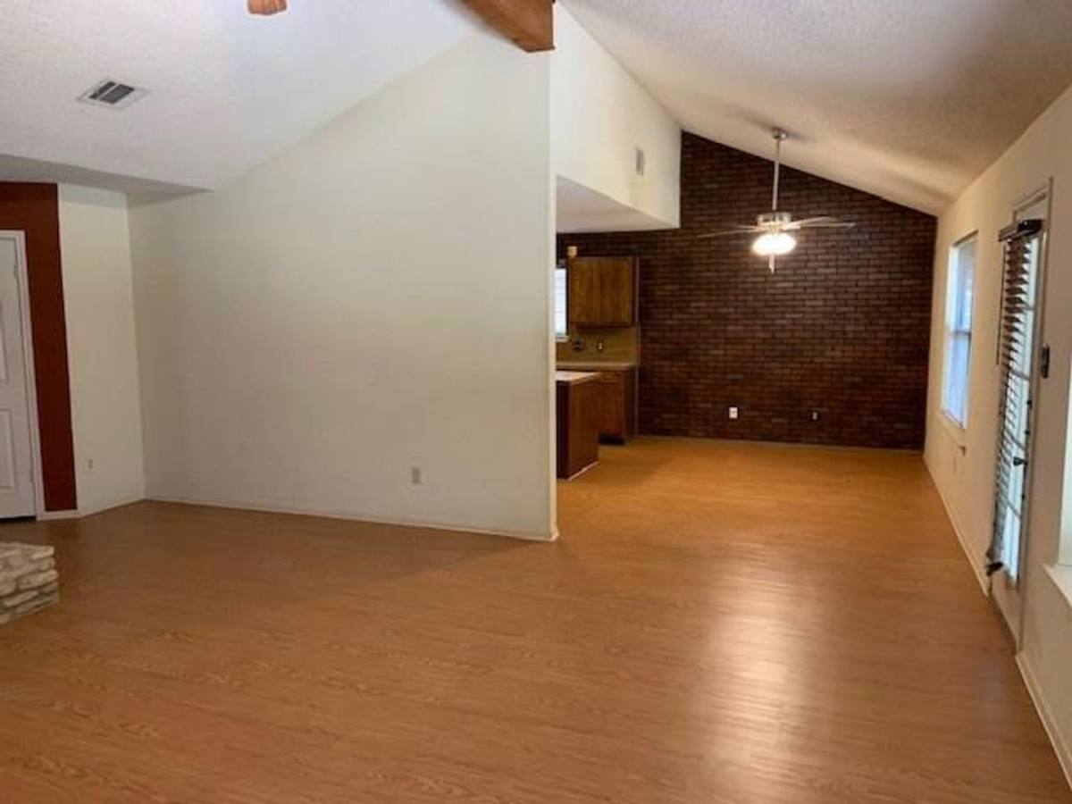 House for rent at 7728 Manassas Dr, Austin, TX 78745