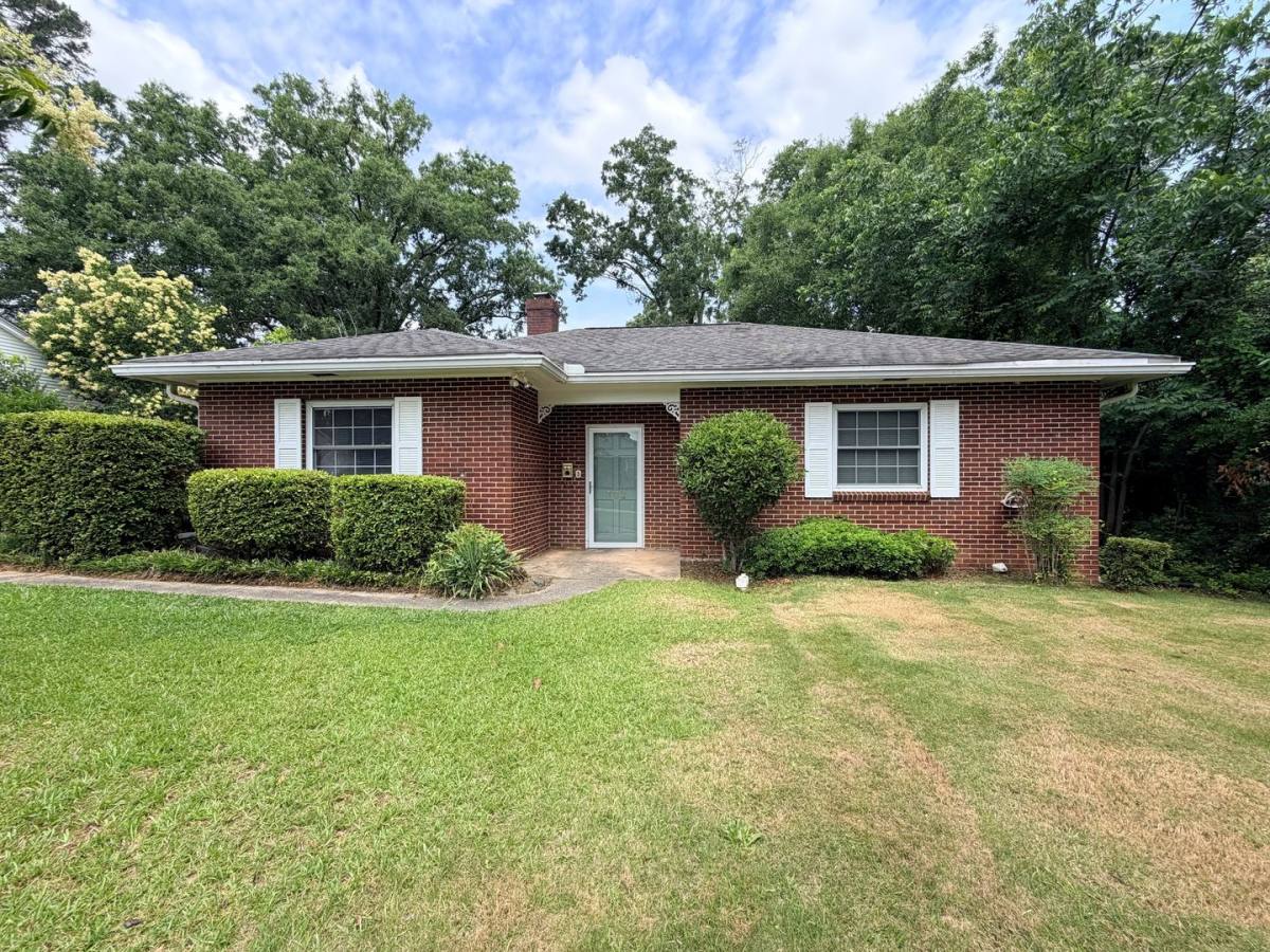 Apartment for rent at 302 Bowles Ave, Greenwood, SC 29649