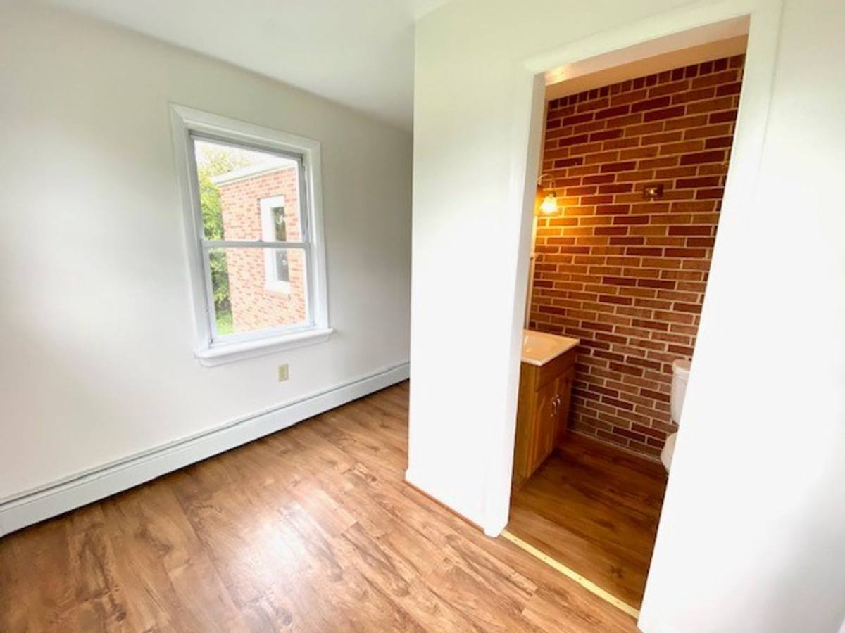 House for rent at 18427 Maugans Ave, Hagerstown, MD 21742