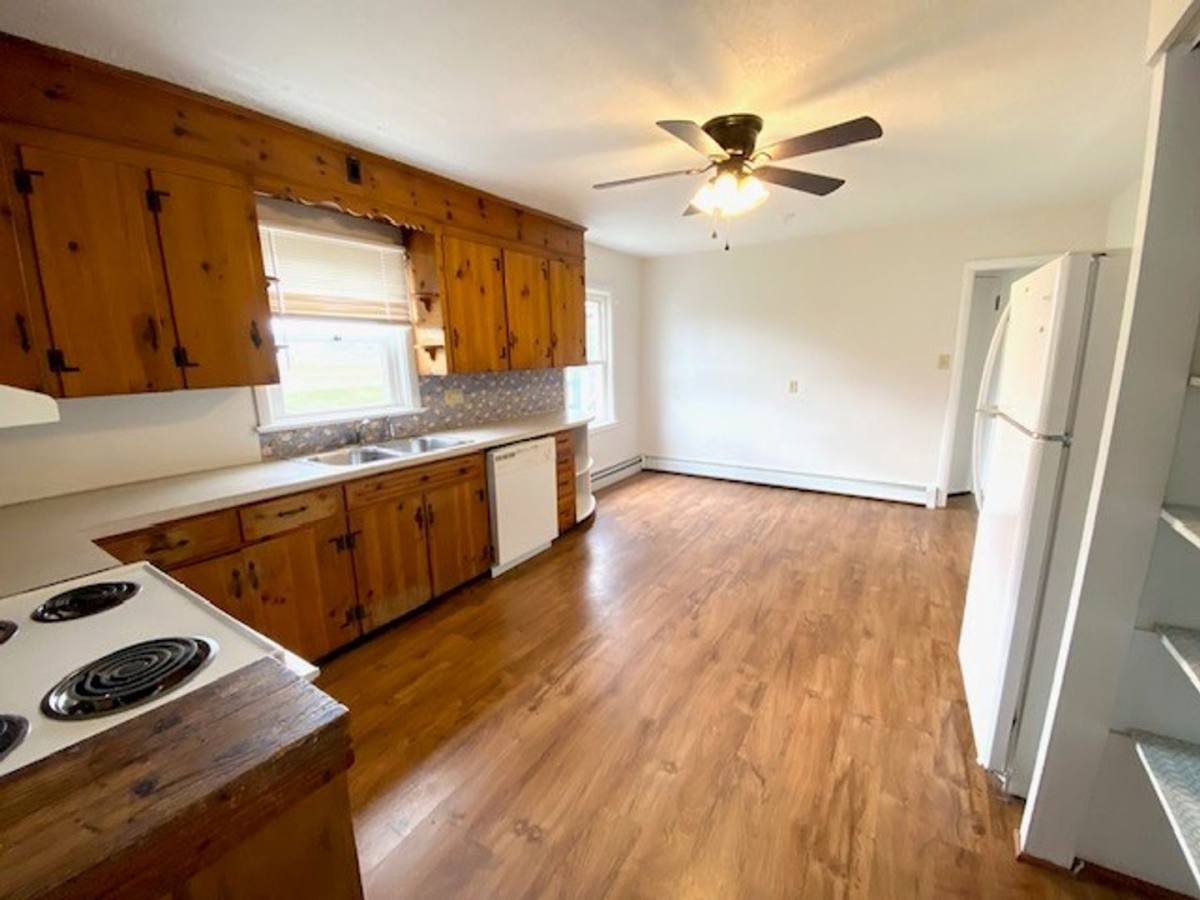 House for rent at 18427 Maugans Ave, Hagerstown, MD 21742