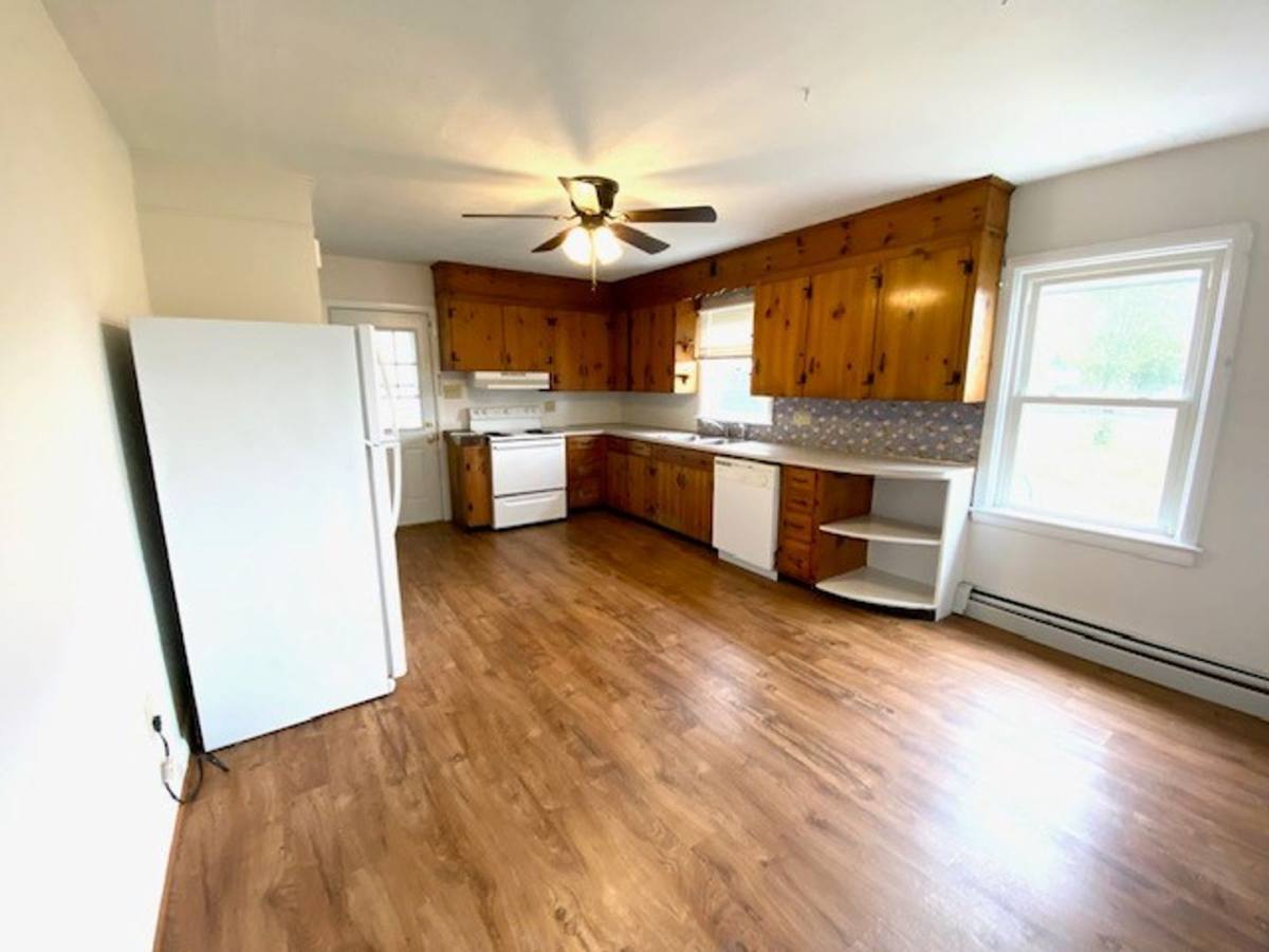 House for rent at 18427 Maugans Ave, Hagerstown, MD 21742