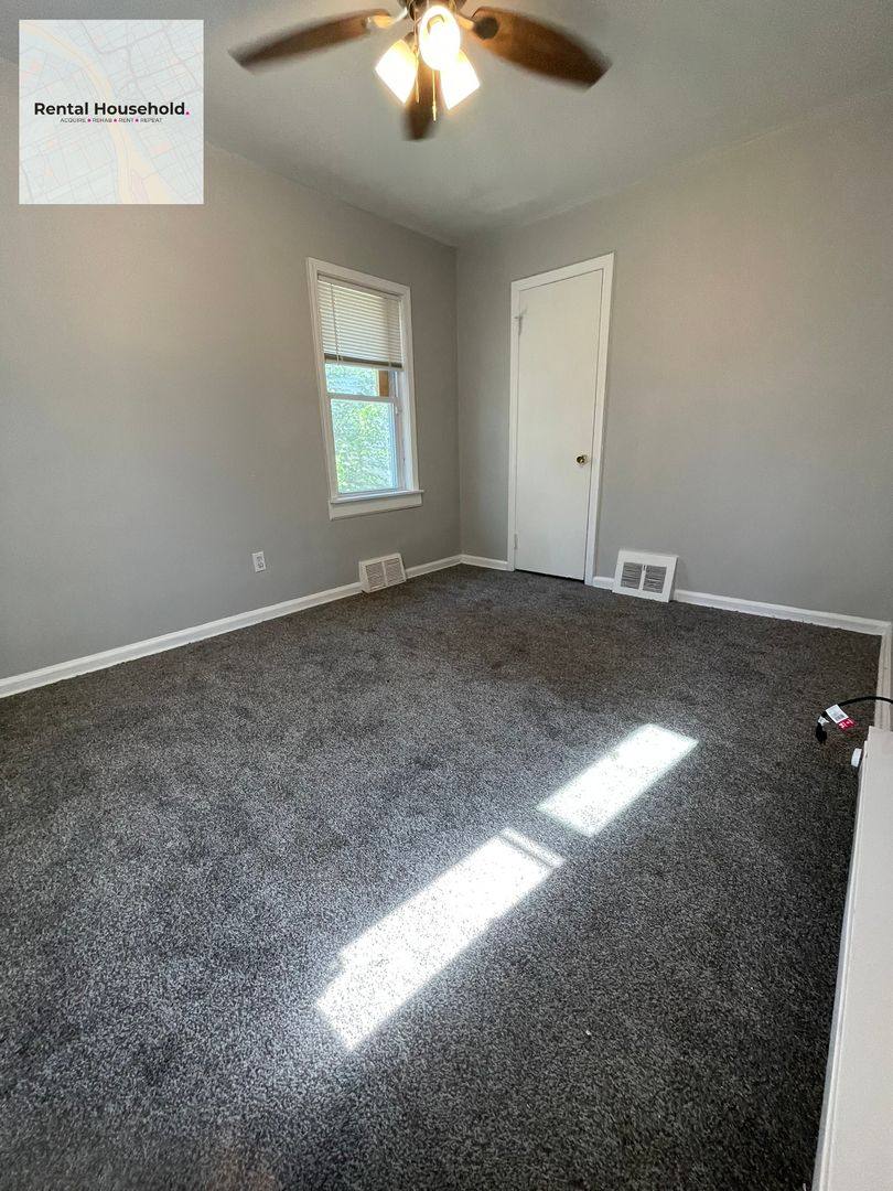 House for rent at 14570 Cherrylawn St, Detroit, MI 48238