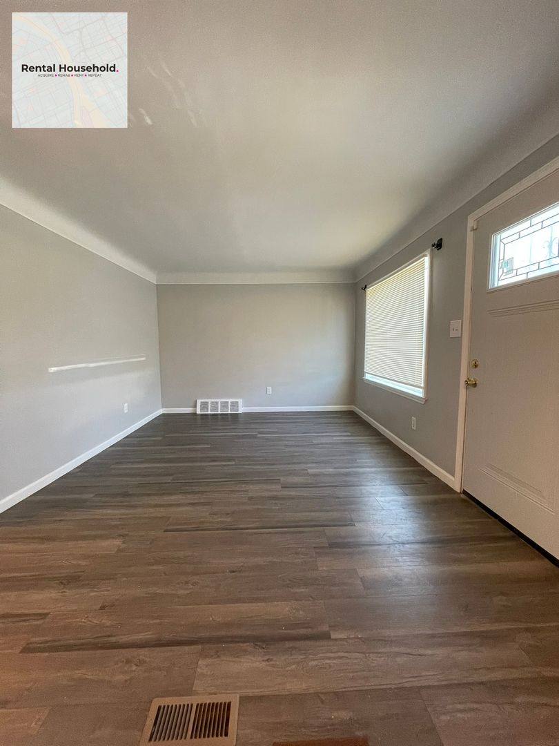 House for rent at 14570 Cherrylawn St, Detroit, MI 48238