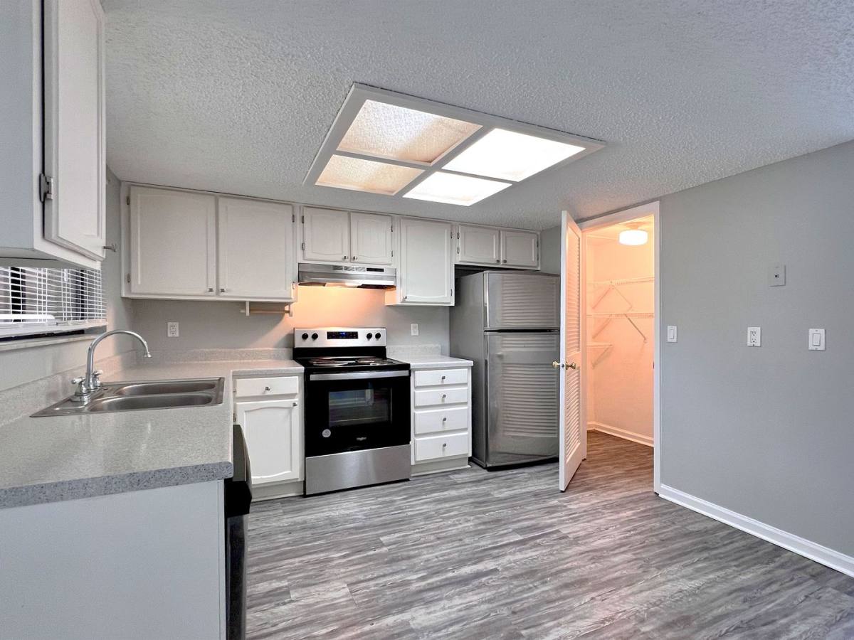 Townhouse for rent at 1870 Ave Q SW, Winter Haven, FL 33880