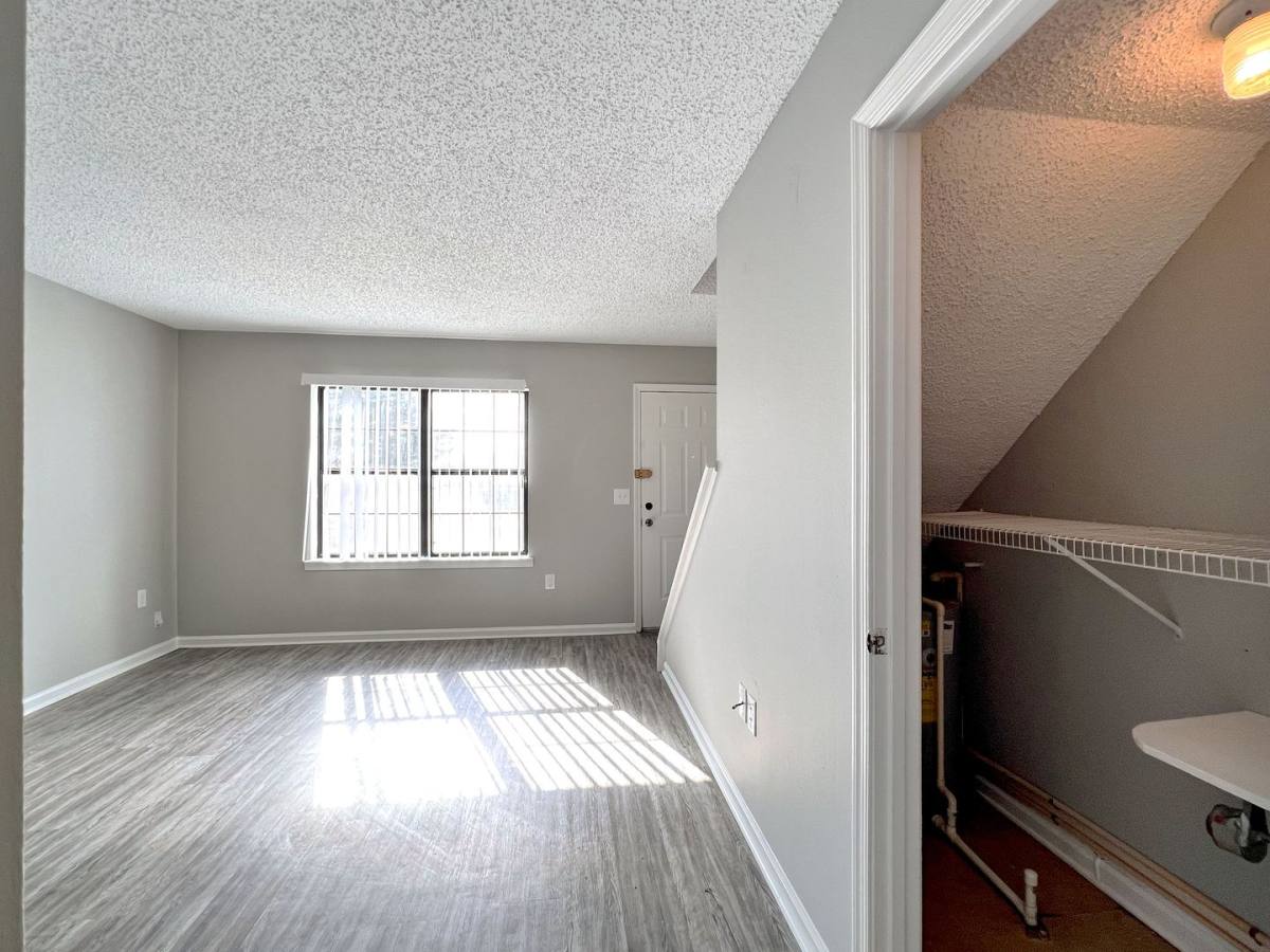 Townhouse for rent at 1870 Ave Q SW, Winter Haven, FL 33880