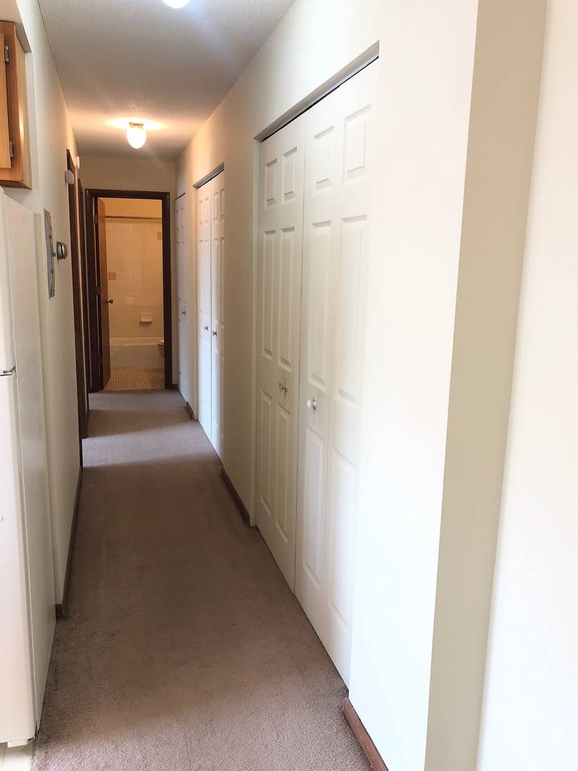Apartment for rent at 1410 Acre St, Duluth, MN 55811