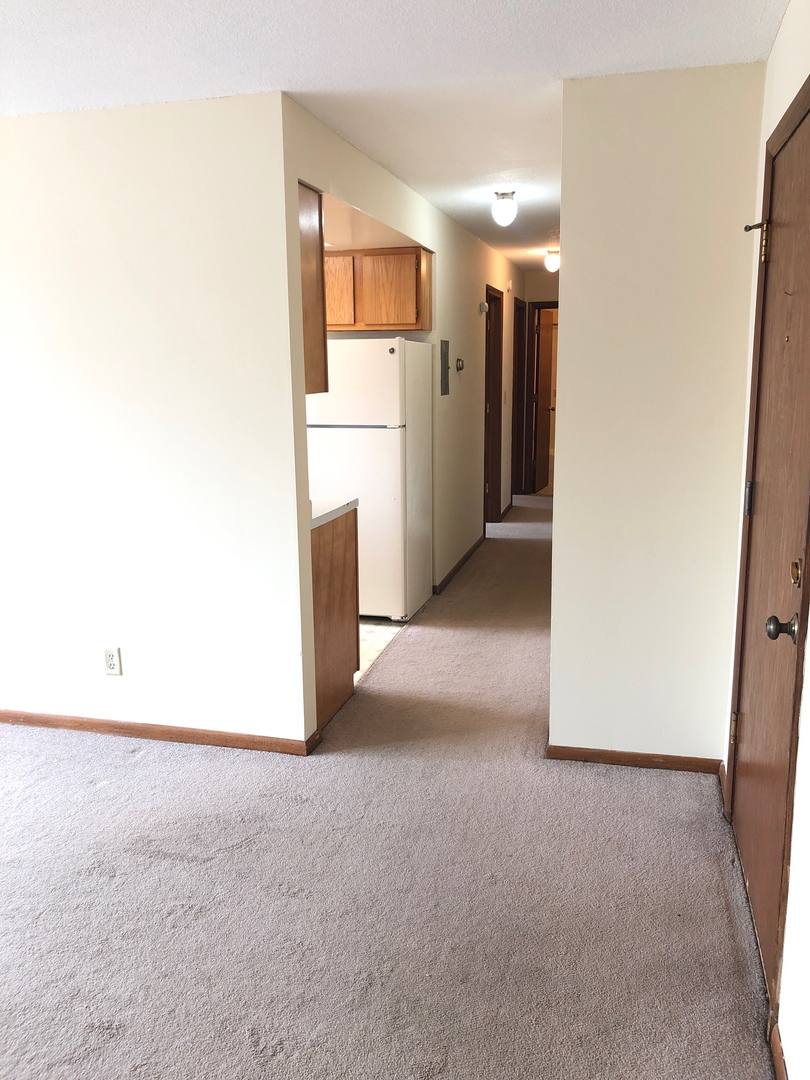 Apartment for rent at 1410 Acre St, Duluth, MN 55811