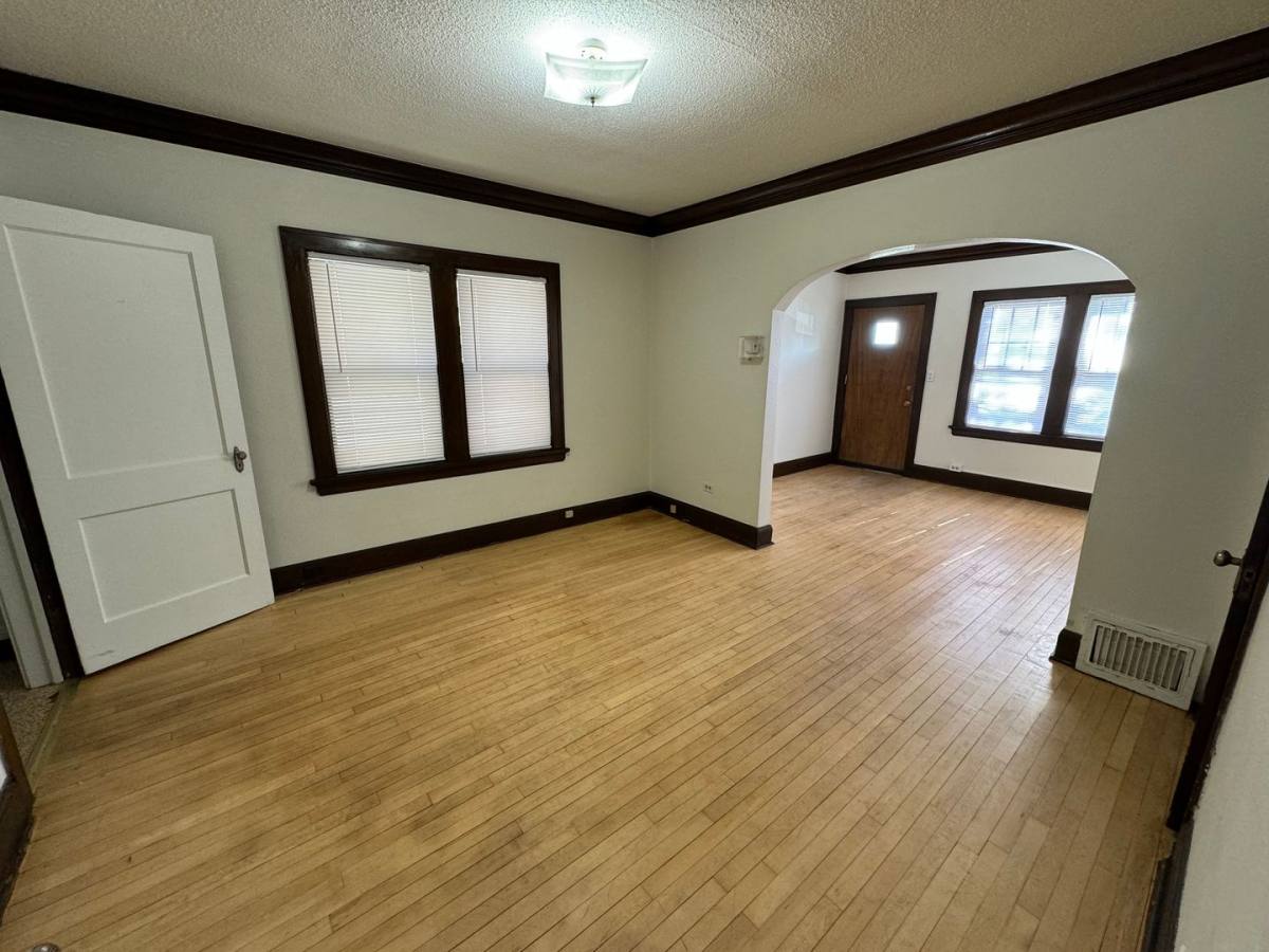 Townhouse for rent at 421-423 E 5th St, Duluth, MN 55805