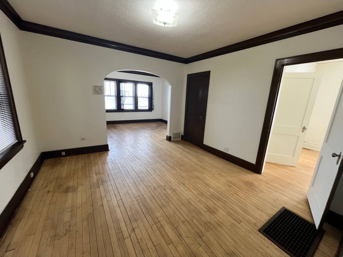 Townhouse for rent at 421-423 E 5th St, Duluth, MN 55805