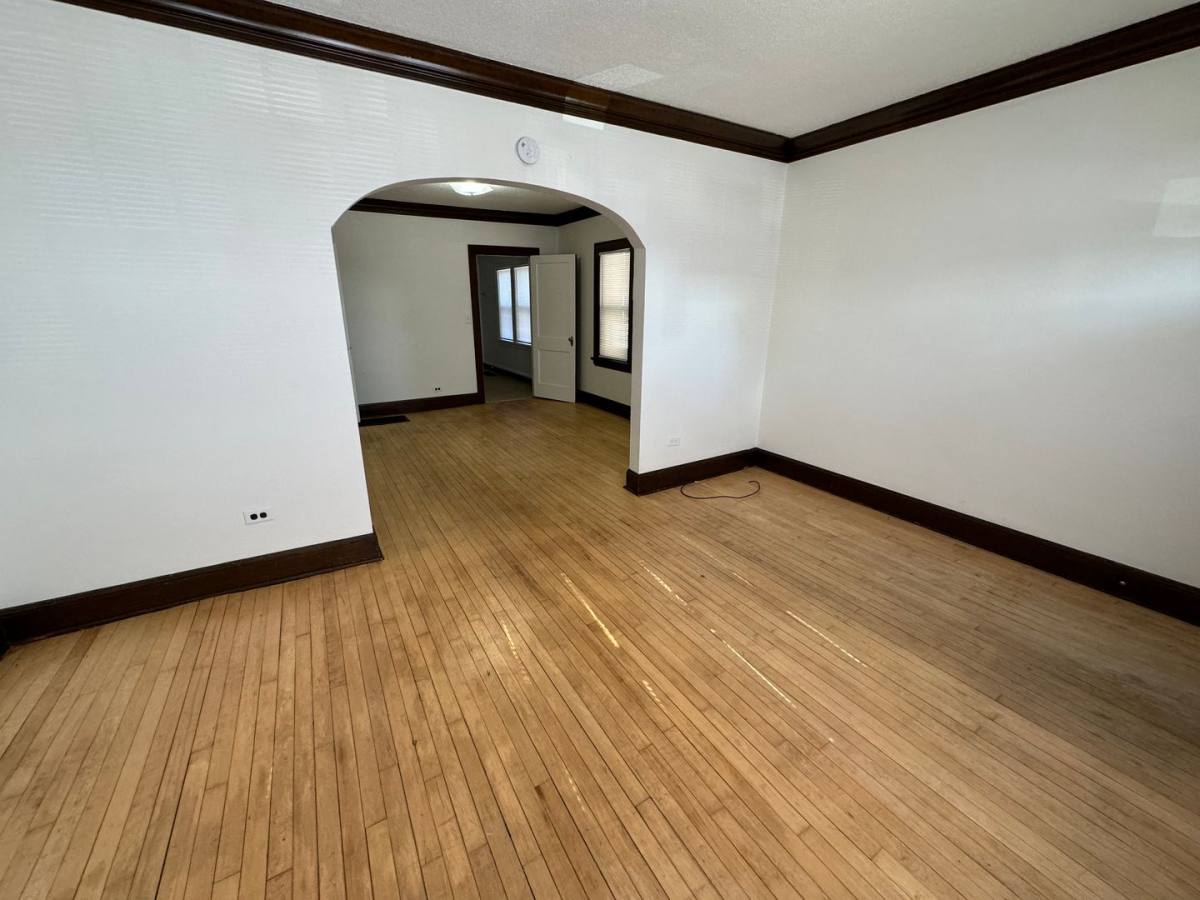 Townhouse for rent at 421-423 E 5th St, Duluth, MN 55805