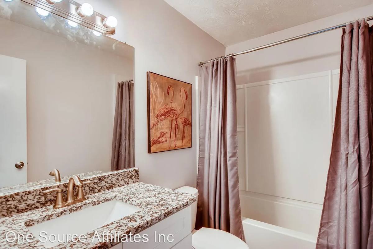 Townhouse for rent at 625-A5 Coleman St, Atlanta, GA 30354