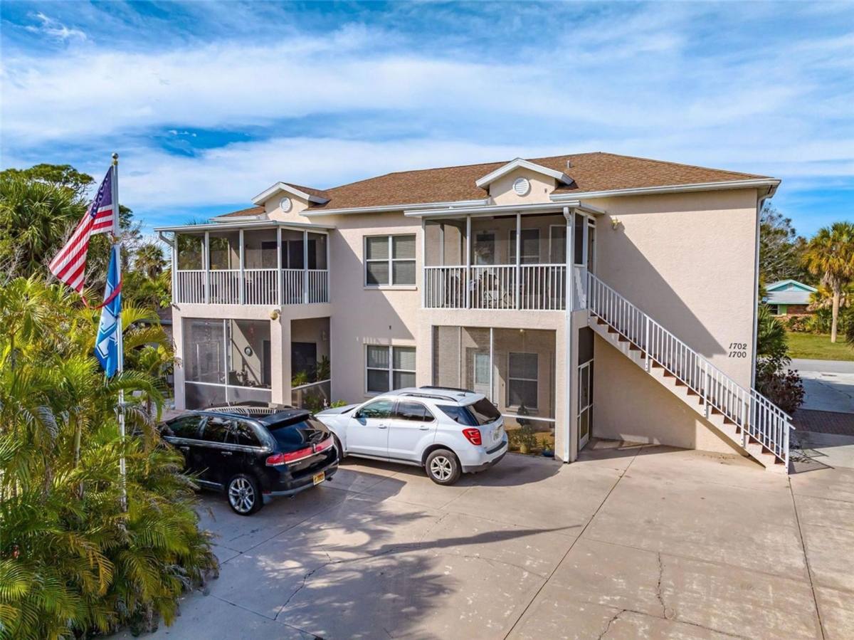 Apartment for rent at 1700-1706 Redwood St, Sarasota, FL 34231