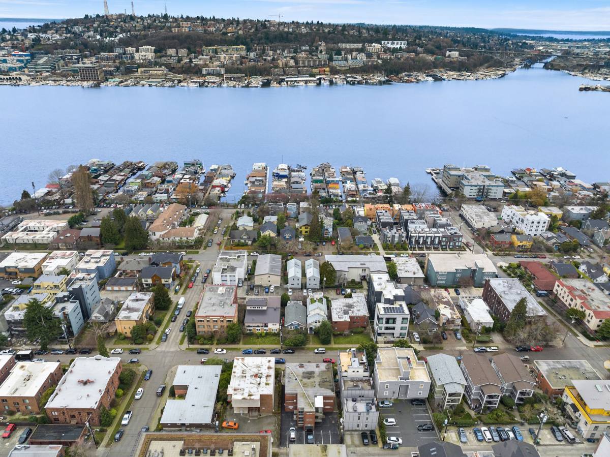 Apartment for rent at 2214 Yale Ave E, Seattle, WA 98102
