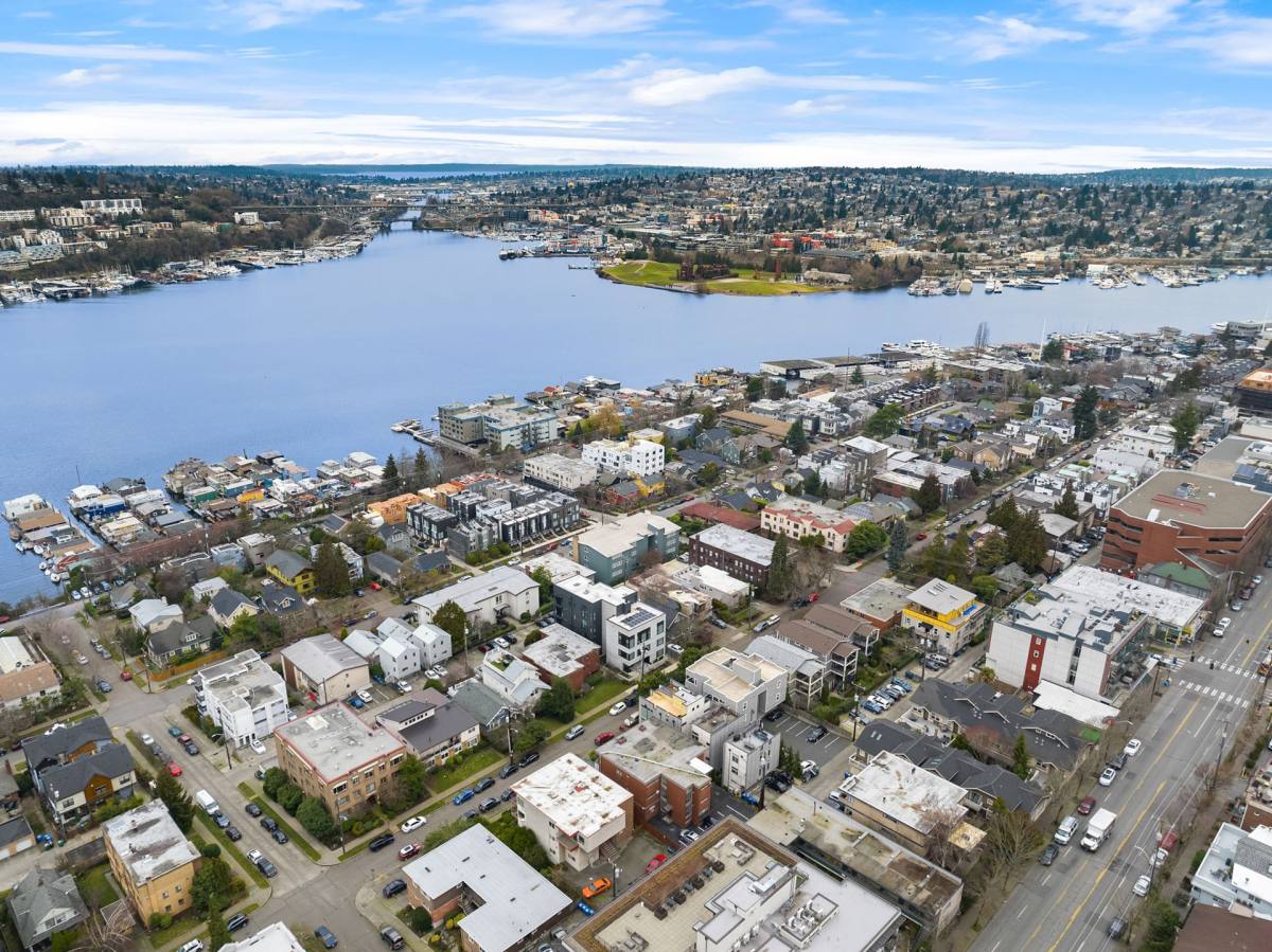 Apartment for rent at 2214 Yale Ave E, Seattle, WA 98102