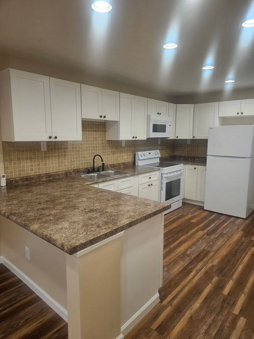 Apartment for rent at 136 Devecchis St, East Freedom, PA 16637