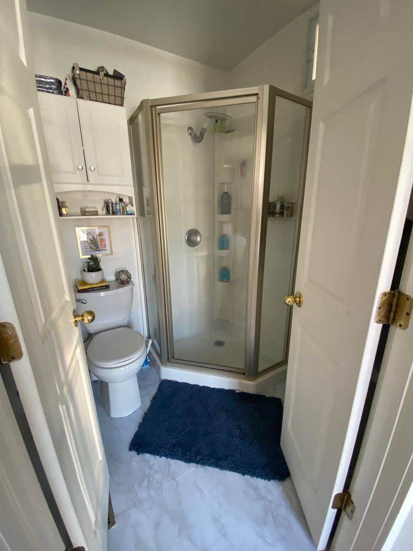 Apartment for rent at 14 E Beck St, Columbus, OH 43215