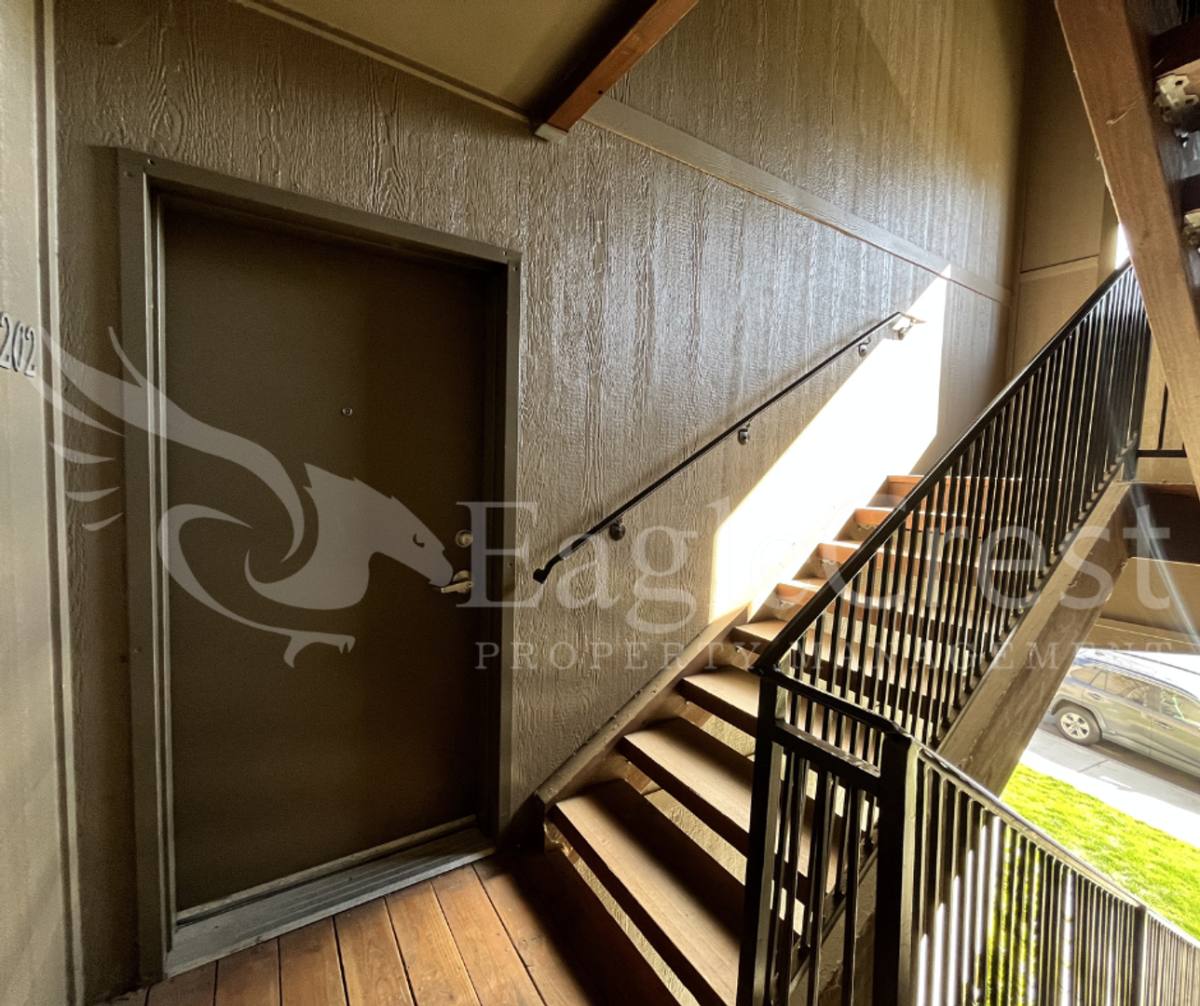 Apartment for rent at 2121 S 2nd Ave, Walla Walla, WA 99362