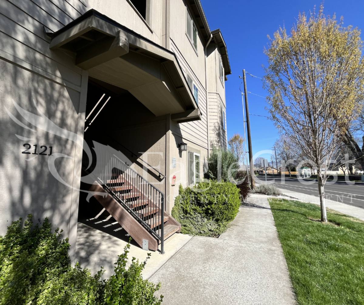 Apartment for rent at 2121 S 2nd Ave, Walla Walla, WA 99362