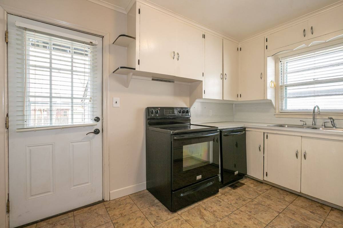 House for rent at 528 S Quebec Ave, Tulsa, OK 74112