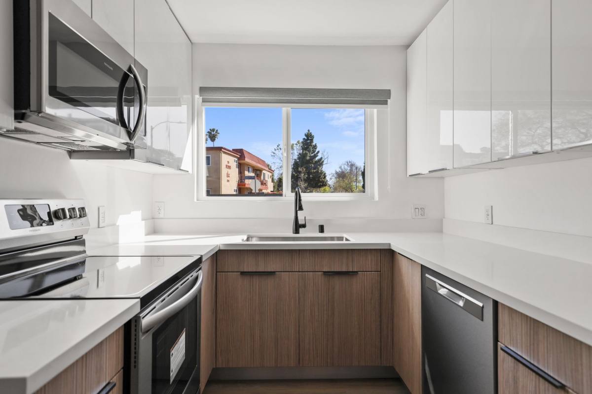 Apartment for rent at 8777 Cadillac Ave, Los Angeles, CA 90034