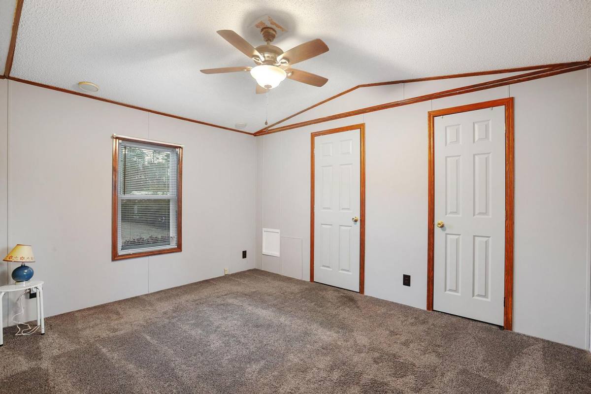 House for rent at 312 Queens Rd, Hubert, NC 28539