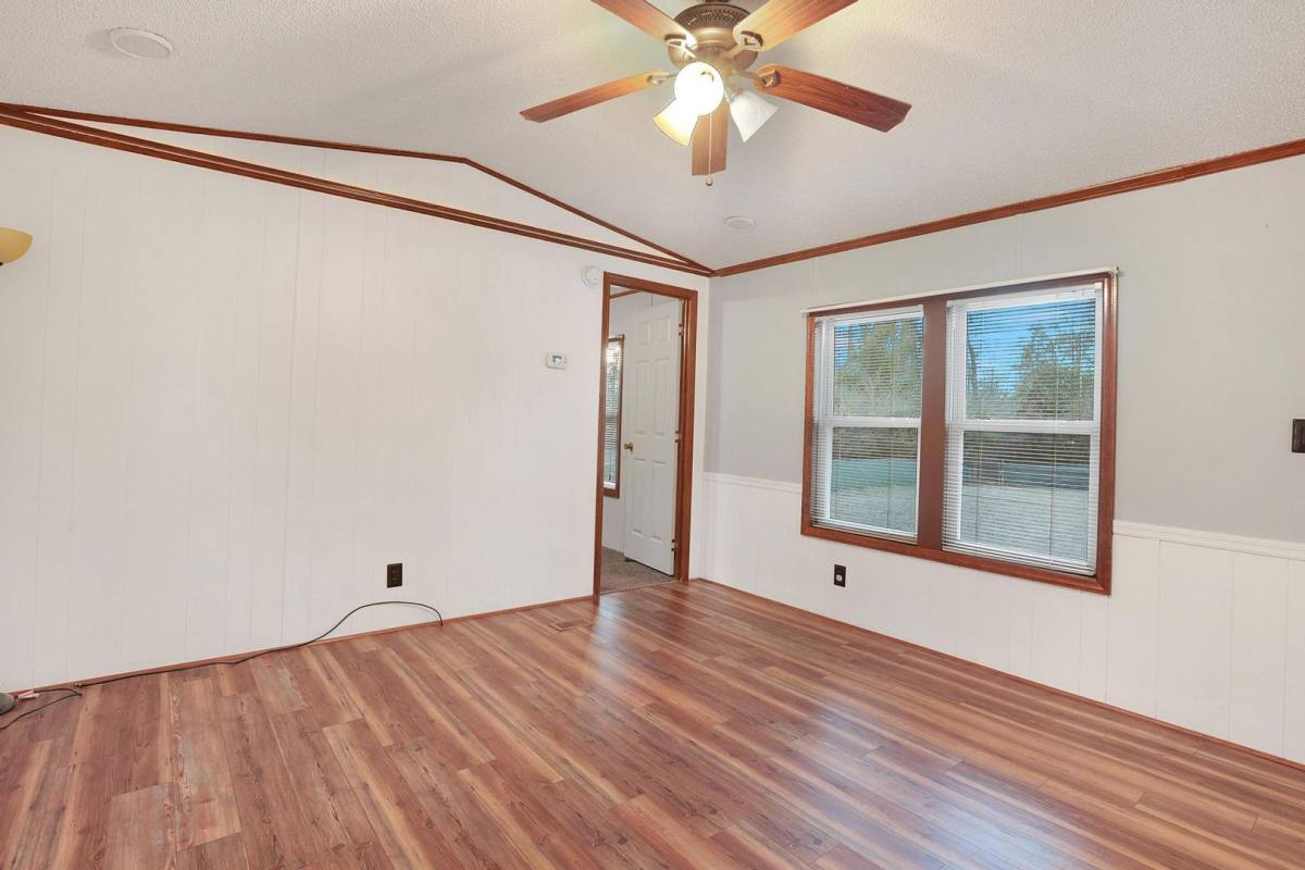 House for rent at 312 Queens Rd, Hubert, NC 28539