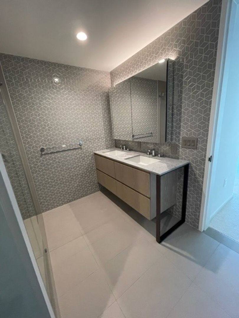 House for rent at 1000 Auahi St, Honolulu, HI 96814